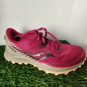 Saucony Pink and Gray Athletic Shoes